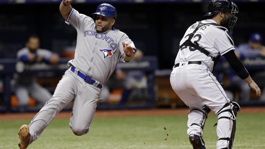 Morales encabeza remontada de Azulejos con dos cuadrangulares Morales encabeza remontada de Azulejos con dos cuadrangulares