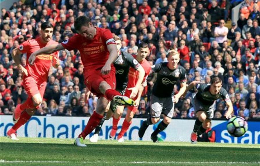 James Milner falla penal en empate de Liverpool con Southampton
