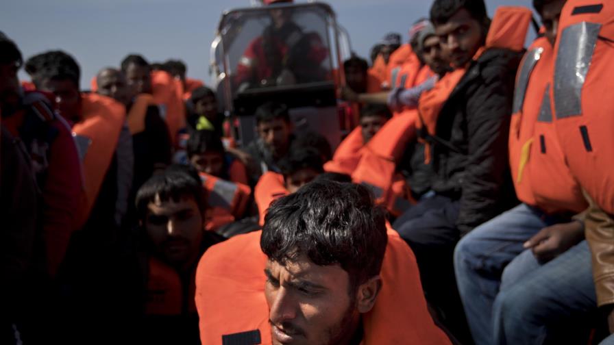 Rescatan a 514 migrantes del Mediterráneo Rescatan a 514 migrantes del Mediterráneo