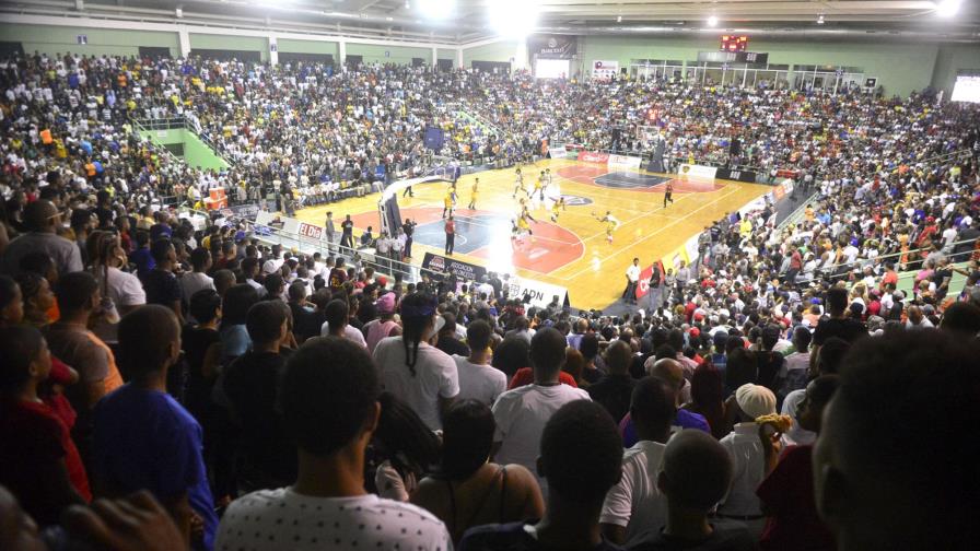 Manuel Fortuna se crece y el Barias pica delante en la final