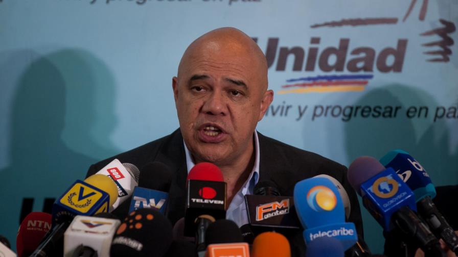 Oposición venezolana deja vacía la silla en el debate por la constituyente