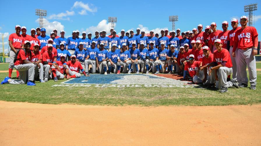 Fuera del béisbol y sin estudios, drama que afronta la mayoría de los prospectos