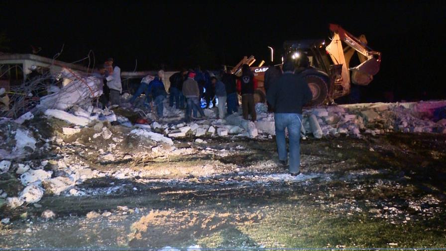 Al menos 14 muertos en explosión de depósito de fuegos artificiales en México