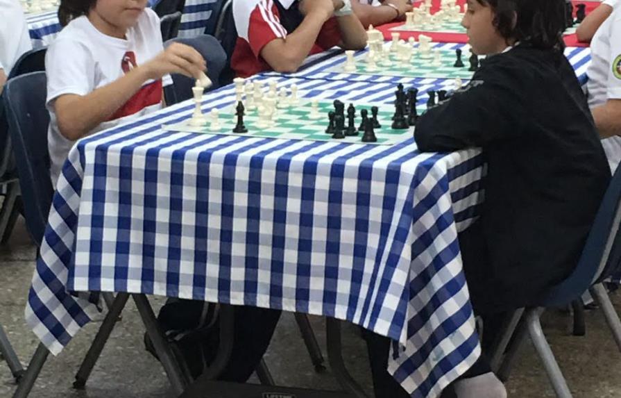 American School gana primera copa ASSD intercolegial de ajedrez