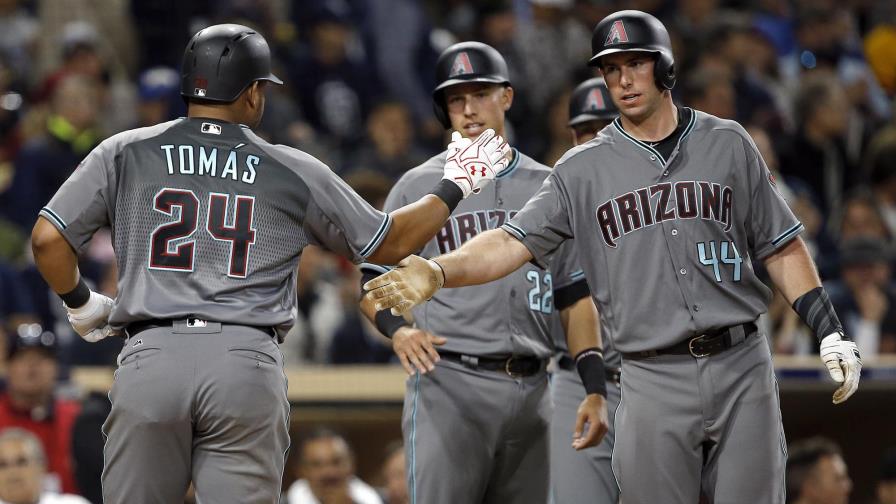 Tigres ganan a Diamondbacks con jonrones de Upton y McCann 