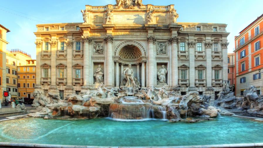 ¡No más baños en la Fontana de Trevi! ¡No más baños en la Fontana de Trevi!