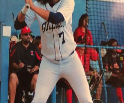 Jugar sóftbol divierte a Jessica Rivera quien aspira a un puesto en la selección nacional
