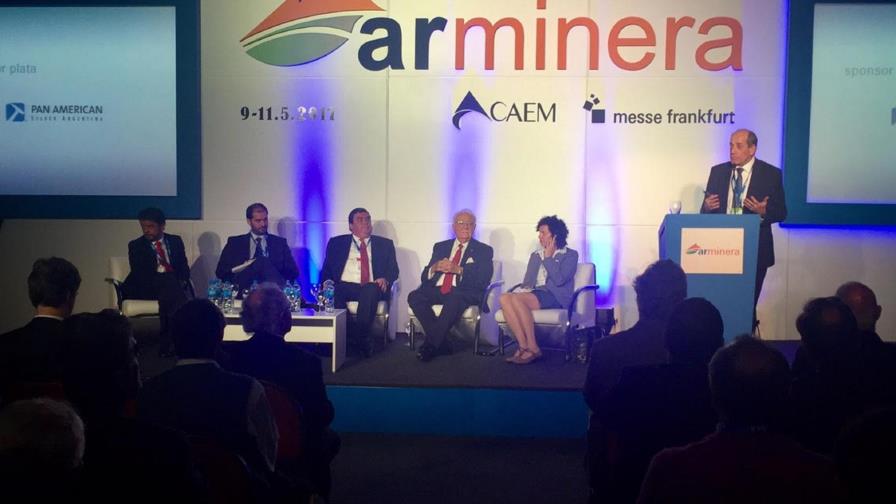 Isa Conde convoca al desarrollo minero sostenible para la gente 