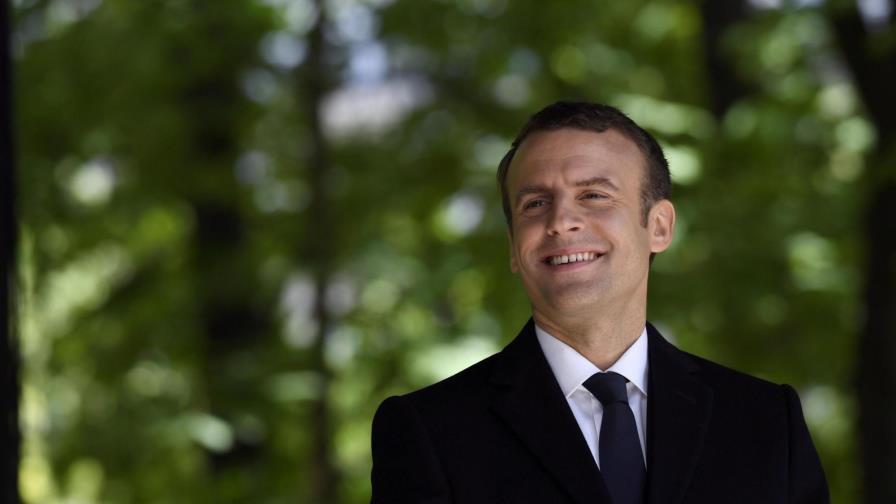 Emmanuel Macron sopesa los mayores retos de Francia Emmanuel Macron sopesa los mayores retos de Francia