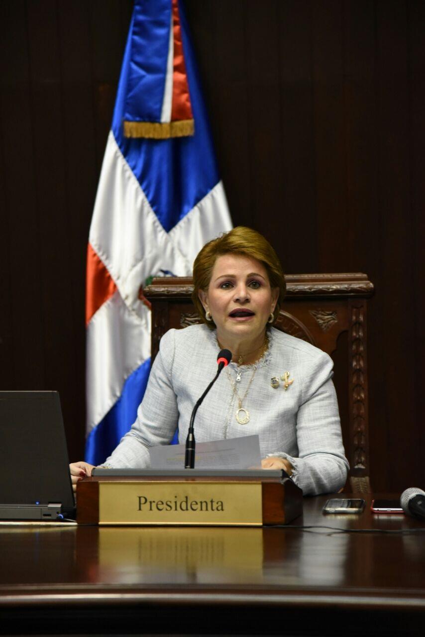 Lucía Medina rechaza referirse a si buscaría continuar en la presidencia de la Cámara de Diputados