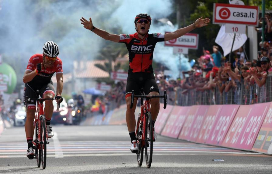 Silvan Dillier gana 5ta del Giro; Jungels retiene camiseta rosa 