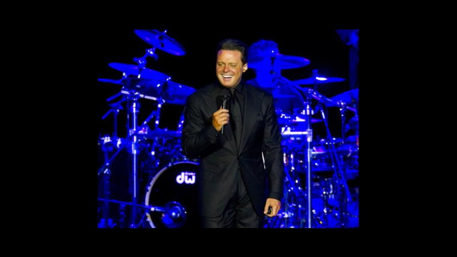 Telemundo presenta series de Selena, Luis Miguel y Nicky Jam