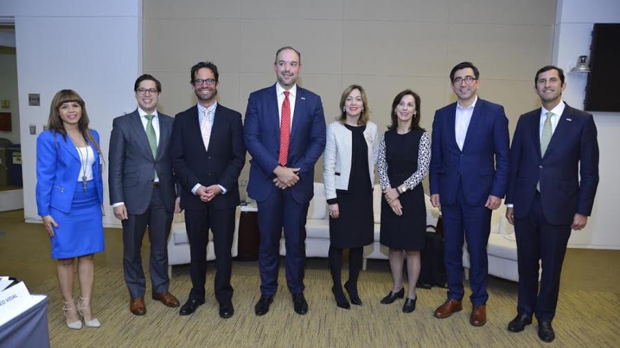 Gobierno hará plan “República Digital Productiva” para cerrar brecha tecnológica en sector empresarial