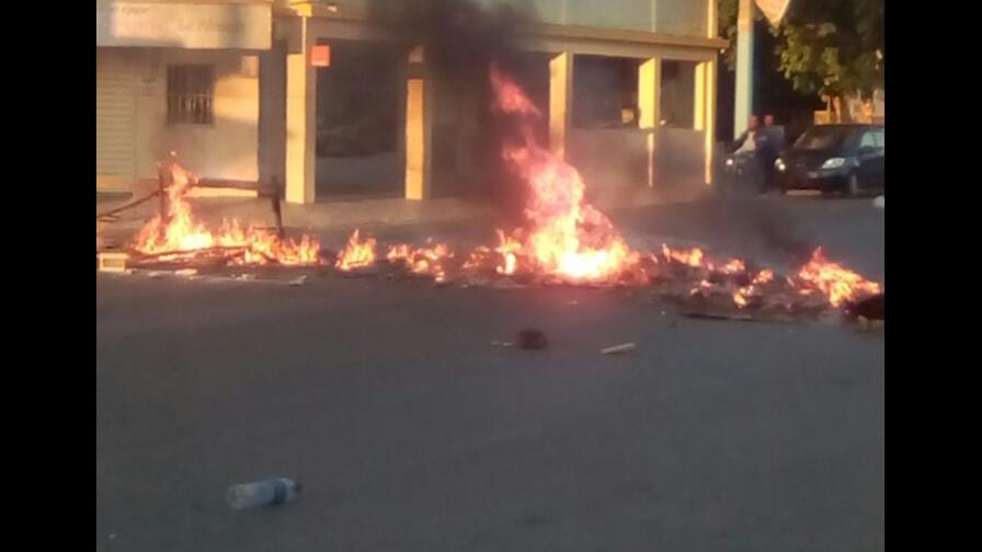 Vendedores del mercado de San Pedro de Macorís protestan contra desalojo