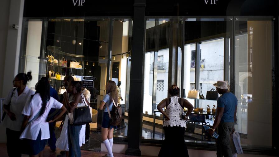 Un Mall de lujo en Cuba