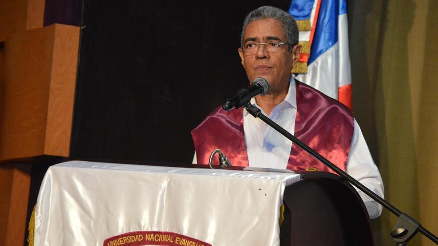 Rector Universidad Nacional Evangélica llama a enfrentar corrupción en el país