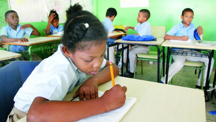 Ministerio de Educación evaluará aprendizaje de alumnos de tercero de básica 