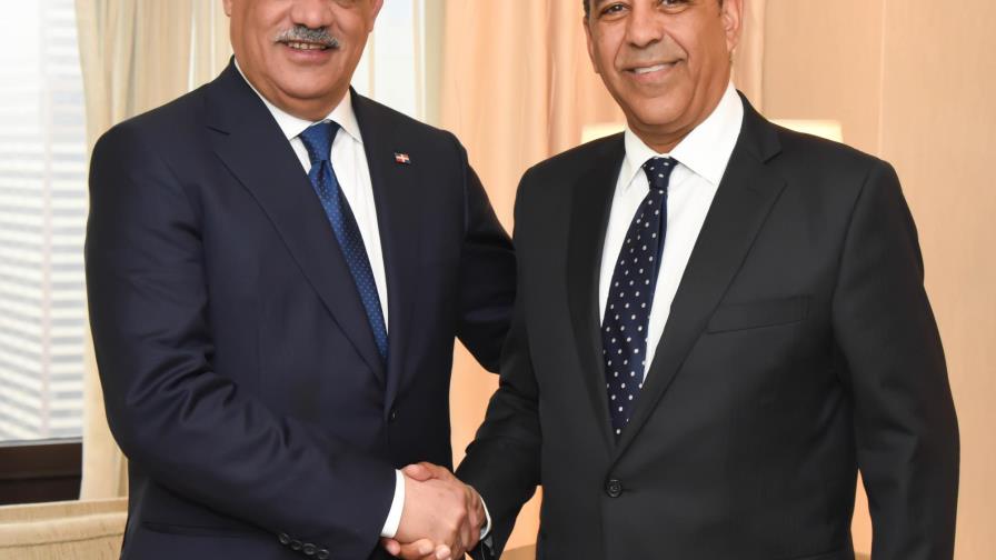 Miguel Vargas y Adriano Espaillat pasan revista a la situación de la diáspora criolla en Nueva York Miguel Vargas y Adriano Espaillat pasan revista a la situación de la diáspora criolla en Nueva York