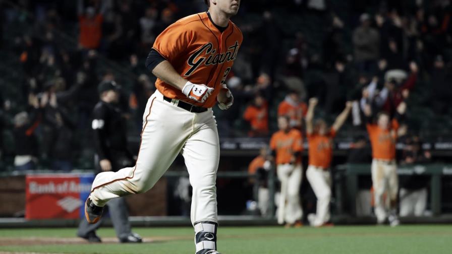  VIDEO: Con jonrón de Buster Posey, Gigantes vencen a Rojos en 17 entradas