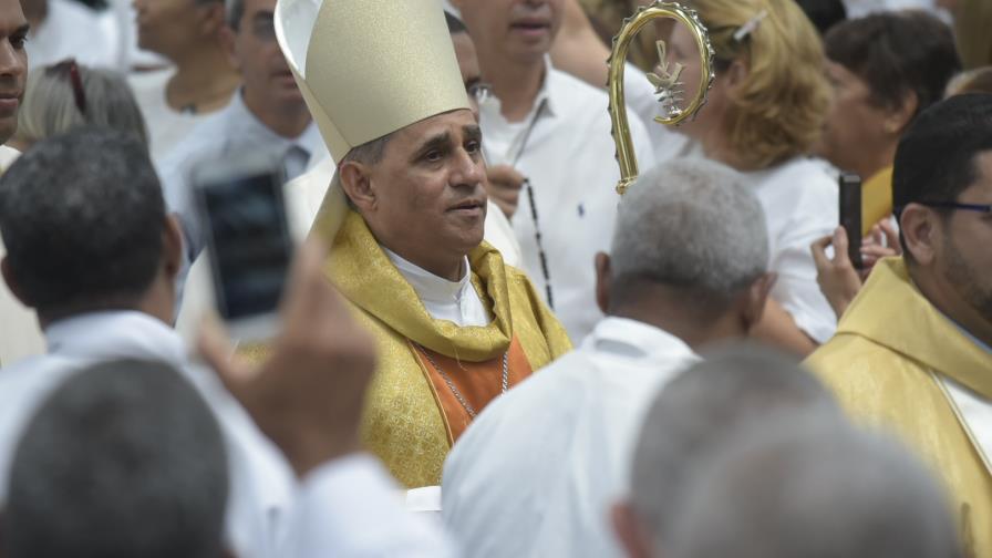 Arzobispo pide más oraciones y penitencias de creyentes