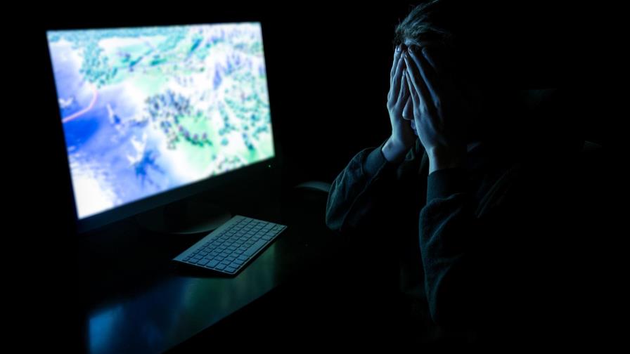 Estudio revela 40% de jóvenes de educación media en Santiago mostraron conducta suicida