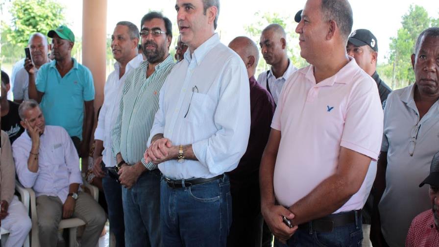 Abinader alerta sobre despoblación de zonas agrícolas por falta de atención del Gobierno Abinader alerta sobre despoblación de zonas agrícolas por falta de atención del Gobierno