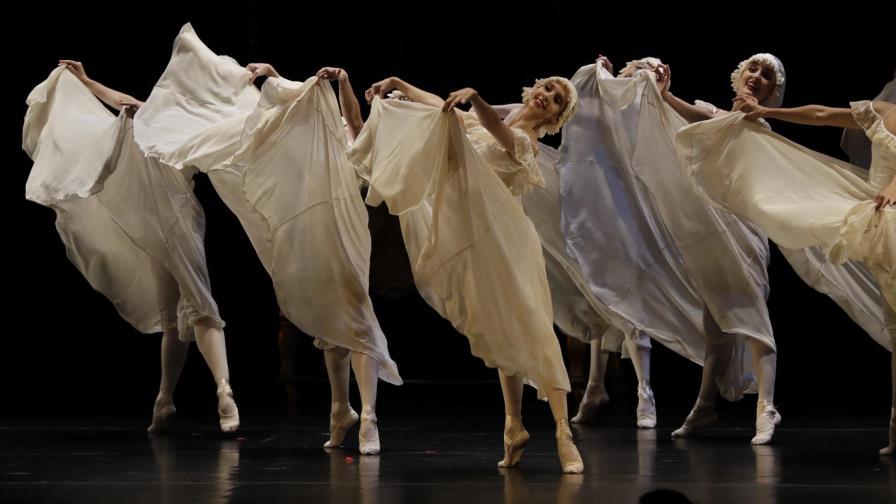 Julio Bocca devuelve esplendor a Ballet Nacional de Uruguay Julio Bocca devuelve esplendor a Ballet Nacional de Uruguay