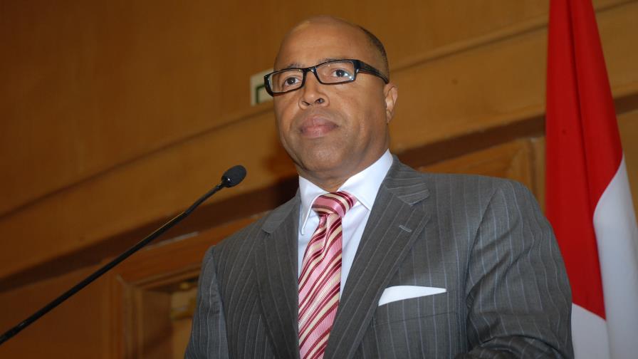 El Consejo Nacional de la Magistratura comienza nueva ruta
Las vacantes en la SCJ y el TC El Consejo Nacional de la Magistratura comienza nueva ruta
Las vacantes en la SCJ y el TC