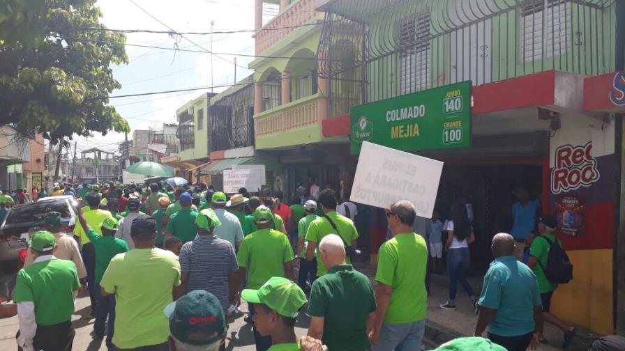 Marcha Verde recorre barrio Capotillo y advierte que Punta Catalina es cuerpo del delito Marcha Verde recorre barrio Capotillo y advierte que Punta Catalina es cuerpo del delito