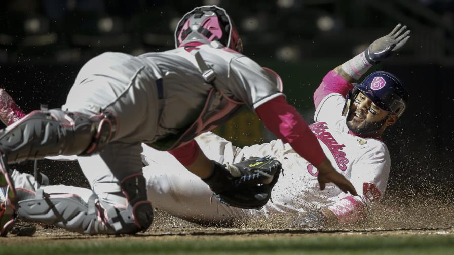 Villar, jonrón y dos remolcadas y Milwaukee barre a los Mets