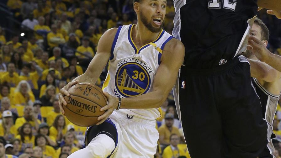 Curry: “Son los playoffs. Debemos esperar cualquier cosa”