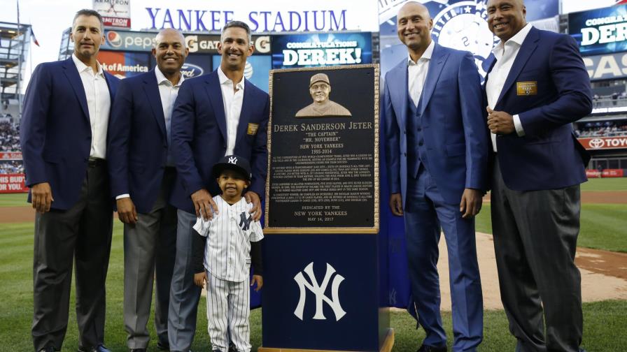 Los Yanquis retira el número de Derek Jeter y devela placa 