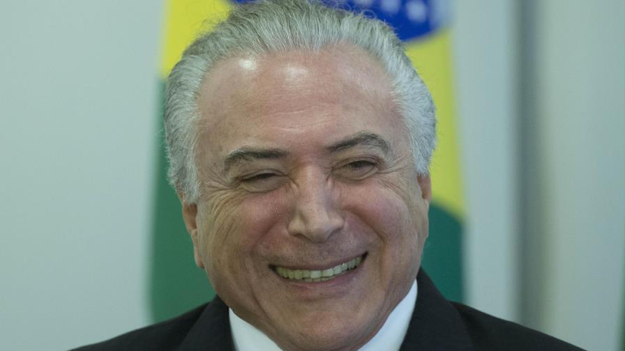Temer pide que concluya “cuando antes” el juicio que le puede costar el cargo