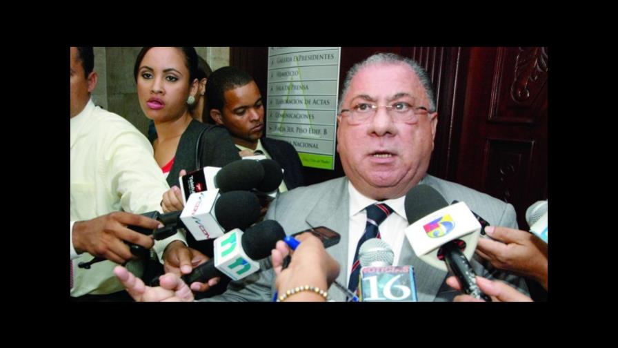 Ministro de Trabajo: aumento puede pagarse el 30, pero retroactivo al 1 de mayo Ministro de Trabajo: aumento puede pagarse el 30, pero retroactivo al 1 de mayo