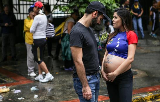 El “plantón” opositor reúne a miles de venezolanos en varias partes del país