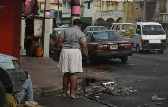 Fotos: Lluvias dejan inundaciones urbanas que causan atascos en el tránsito
