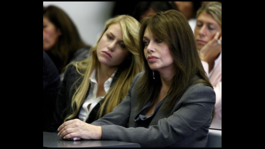 El Supremo fija en 2 millones la pensión mensual de Berlusconi a su exmujer