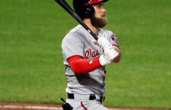 Eduardo Núñez de 3-1, un jonrón y Gigantes ganan a los Dodgers 2-1