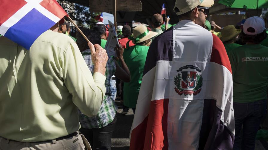 Presiones compelen al Procurador a dar los nombres de los sobornados por Odebrecht
No se detendrán hasta que caiga el último Presiones compelen al Procurador a dar los nombres de los sobornados por Odebrecht
No se detendrán hasta que caiga el último