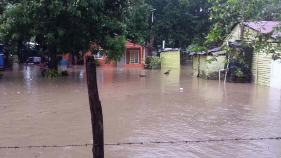 Lluvias inundan decenas de viviendas en Puerto Plata y Valverde