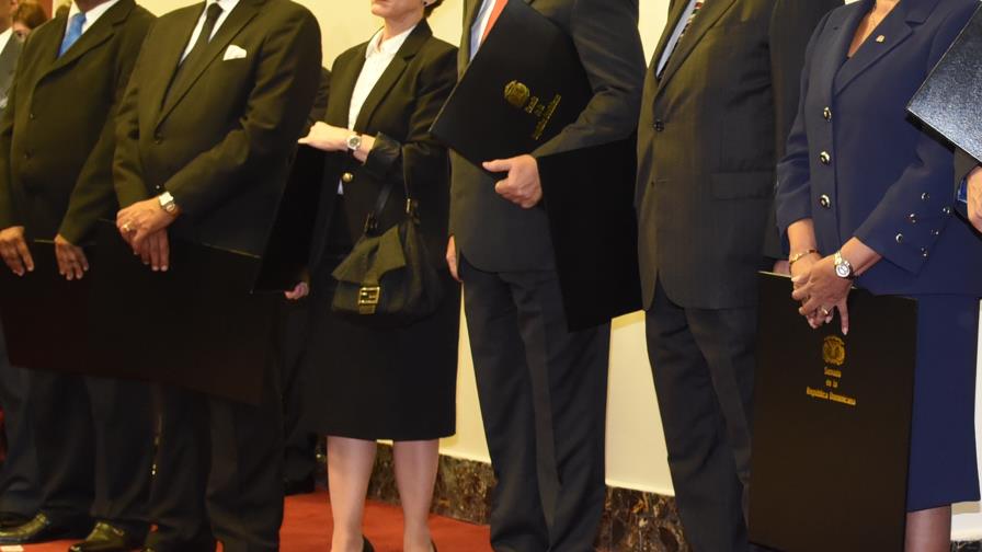 Decisión desata polémica entre la Junta Central Electoral, el TSE y los partidos Decisión desata polémica entre la Junta Central Electoral, el TSE y los partidos