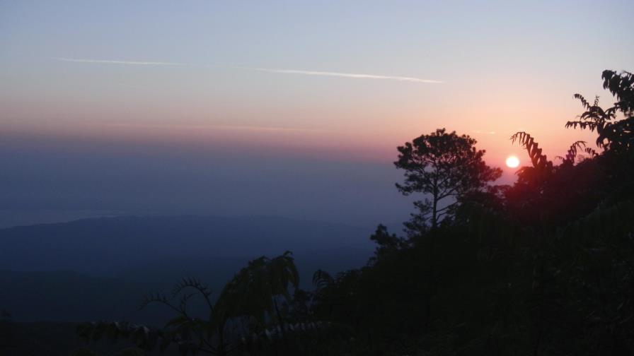 A la caza del sol: Cabo Rojo por la Sierra