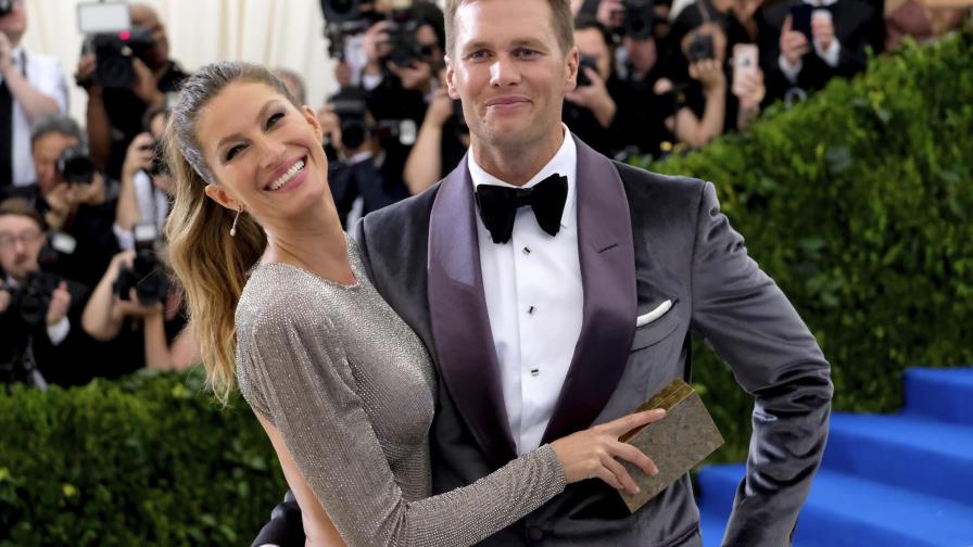 La esposa de Tom Brady dice que el mariscal de campo sufrió conmoción cerebral