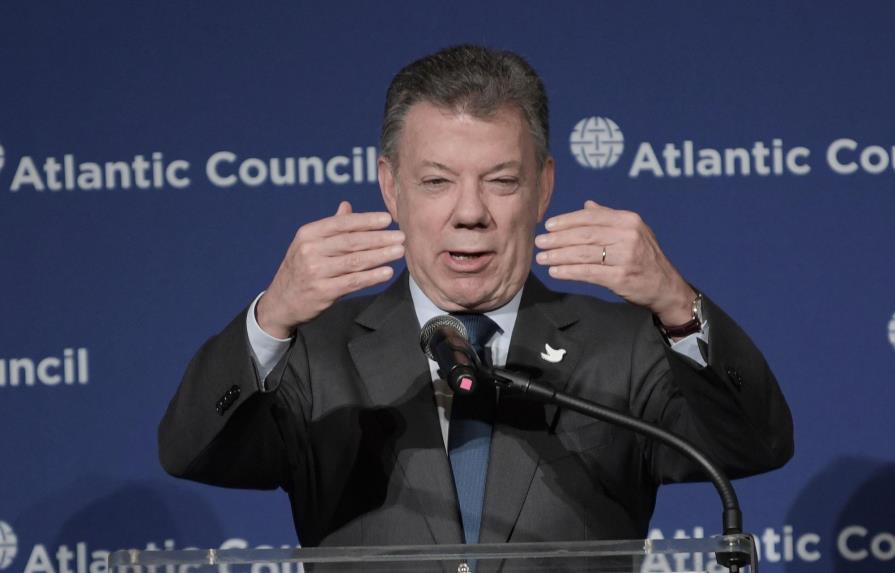 Santos inicia visita clave en Washington para apuntalar la relación con EE.UU.