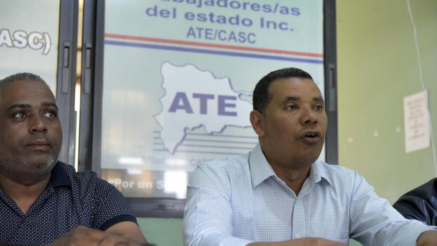 Trabajadores de zonas francas demandan salario base de RD$10,000 Trabajadores de zonas francas demandan salario base de RD$10,000