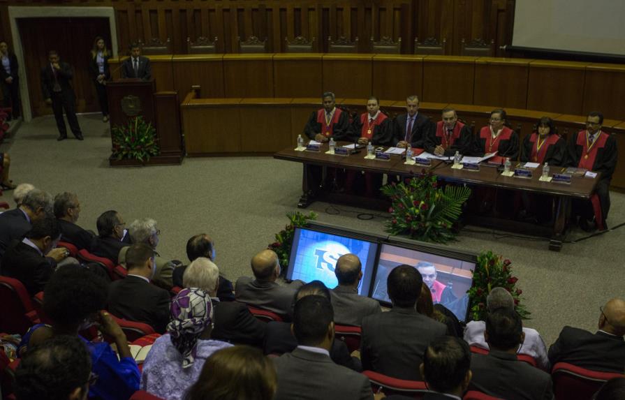 Tesoro de EE.UU. congela bienes de ocho jueces del máximo tribunal de Venezuela 