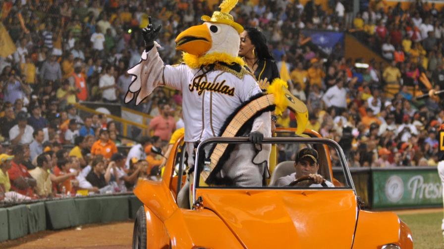 El Aguilita operado con éxito de tumor en el cuello