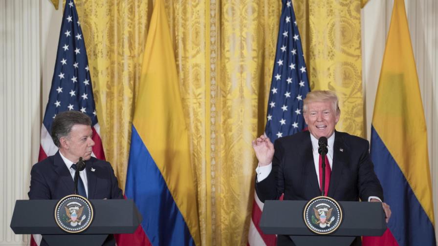 Trump se centra en lucha antidroga y Santos en la paz en su primer encuentro