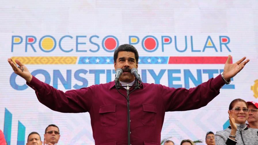 Maduro: “saca tus manos de aquí Donald Trump. Go home, Donald Trump”