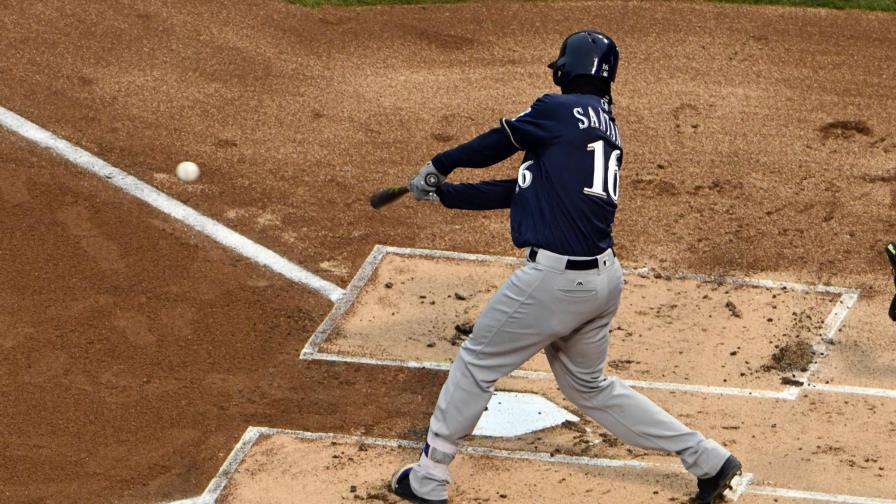 Domingo Santana y Wily Peralta decisivos para el triunfo de Milwaukee